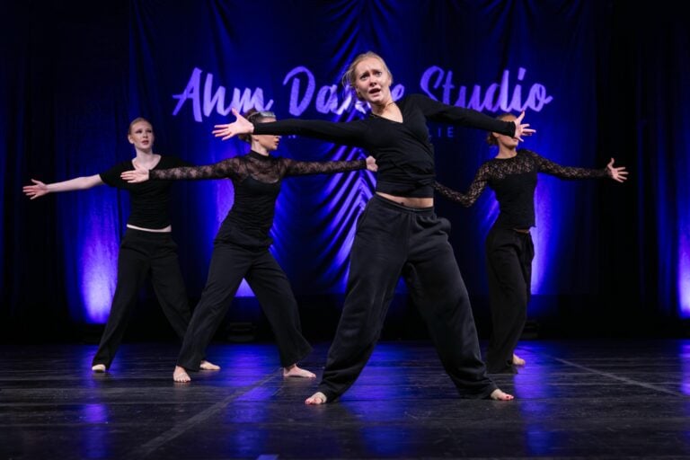 Contemporary 13-25 år