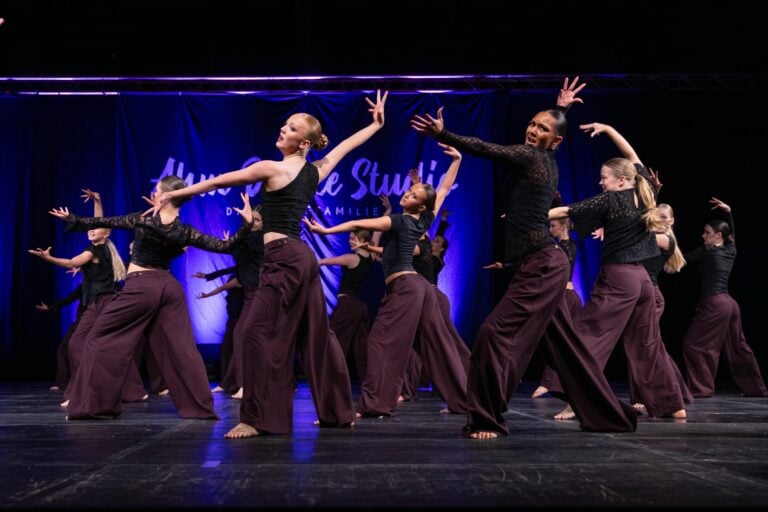 Contemporary Elite 15-25 år